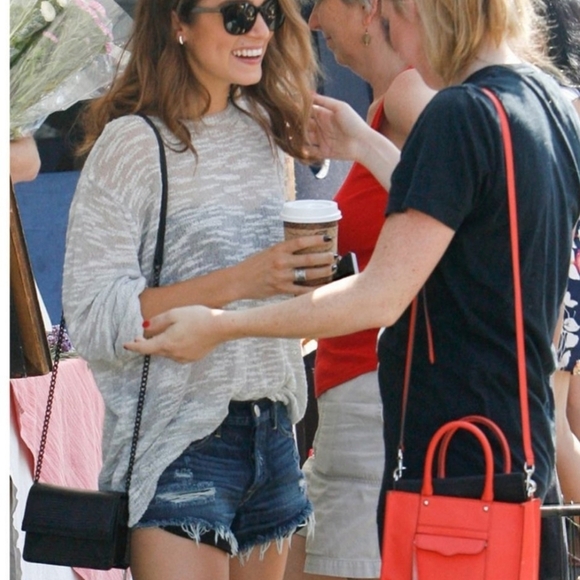 NEW 3X1 Women's Raw Hem  Distressed Dark Blue Jean Shorts Size 28 New - Picture 5 of 14